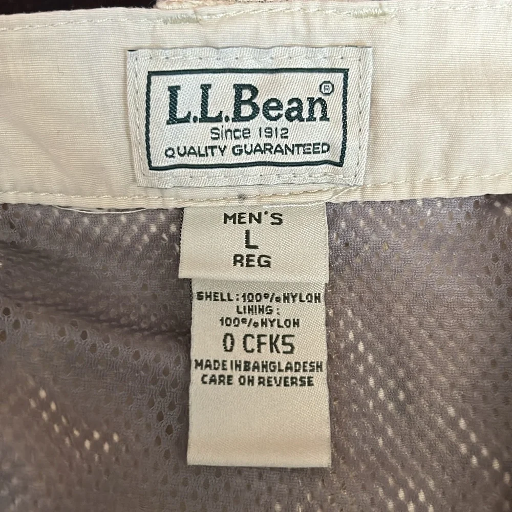 L.L. Bean Cargo Pant Zip to Shorts Size Large Regular